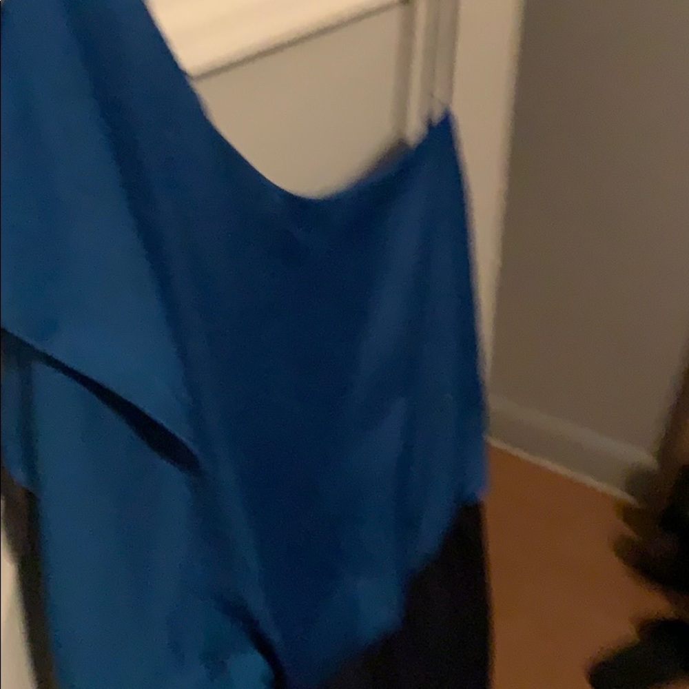 Dress - Picture 3 of 6